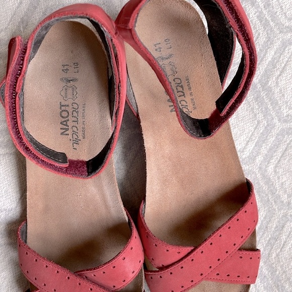 NAOT Brick Red Wedge Sandals Shoes Women’s 
Sz:41 EU. - Picture 5 of 11